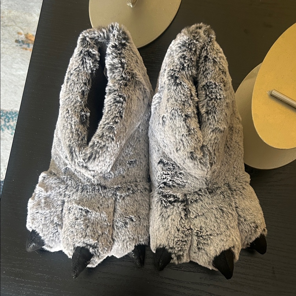 Gray Furry Monster Claw Slippers - Picture 13 of 13
